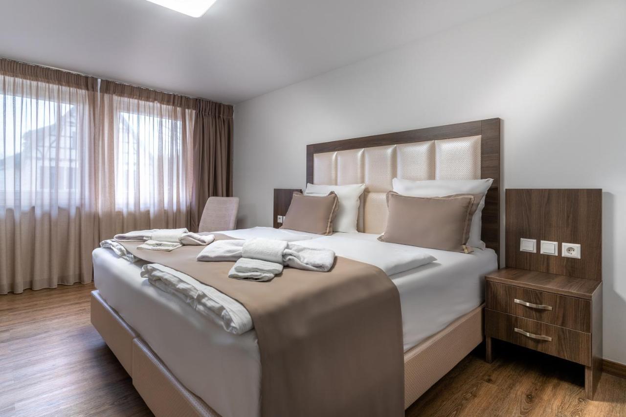 Hotel Myrsini Kirchentellinsfurt Exteriér fotografie