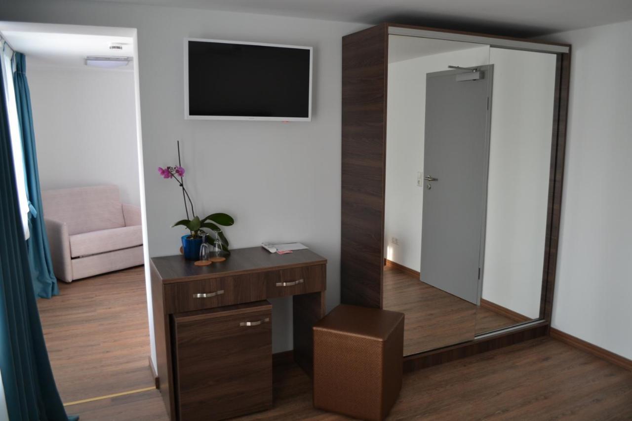 Hotel Myrsini Kirchentellinsfurt Exteriér fotografie